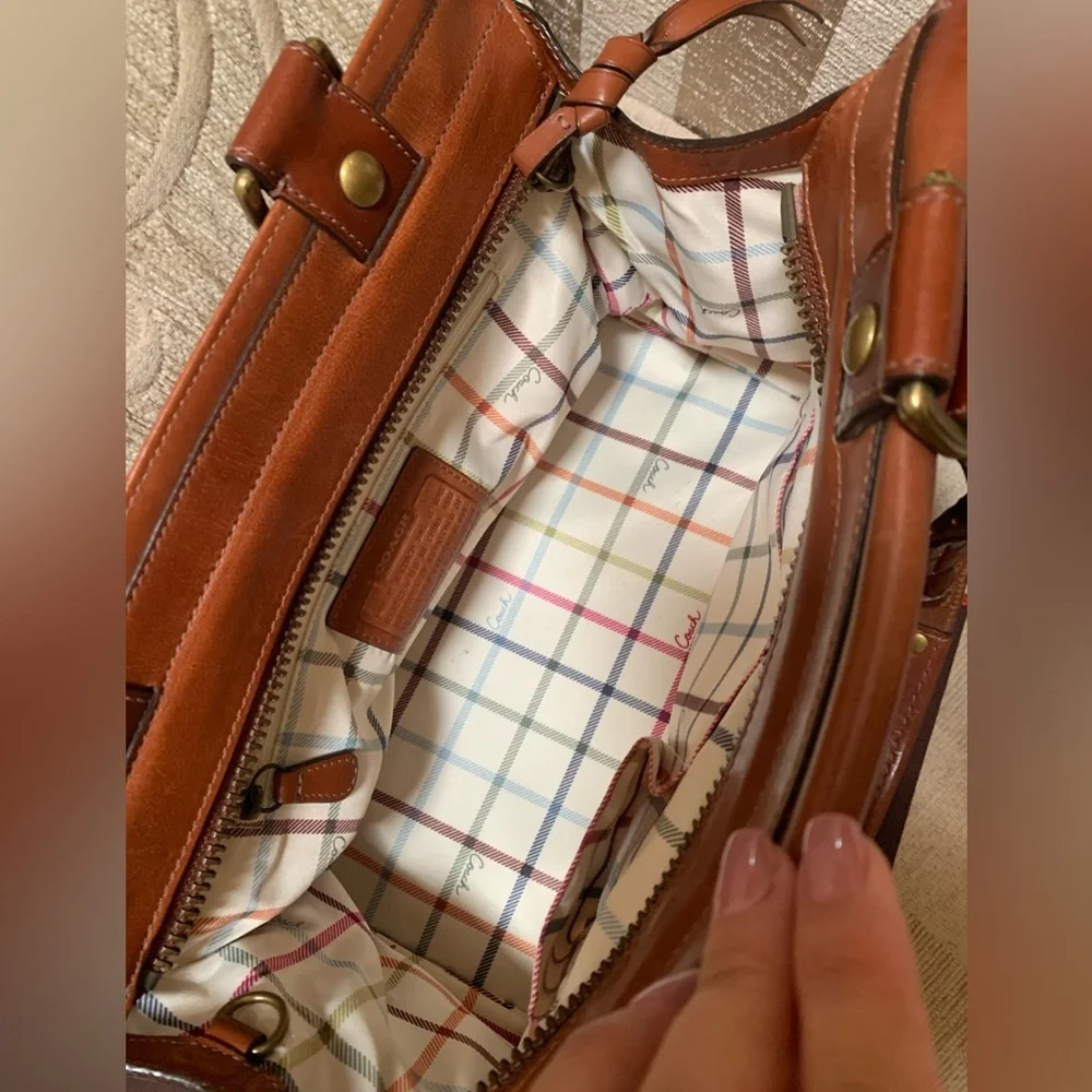 Coach Large Bleecker Burnished Leather British Tan Shoulder Bag - Picture 8 of 16